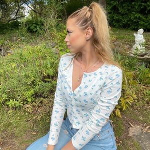 Princess Polly long sleeve cropped cardigan